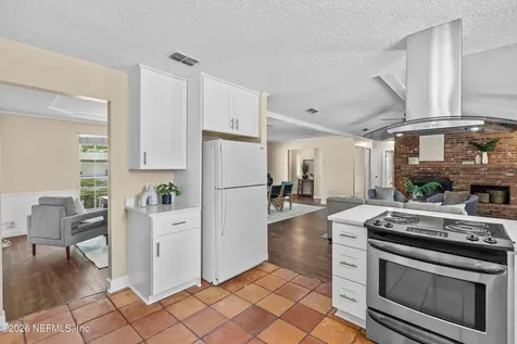9751 Chesterfield Drive Jacksonville FL 32257