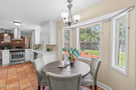 9751 Chesterfield Drive Jacksonville FL 32257