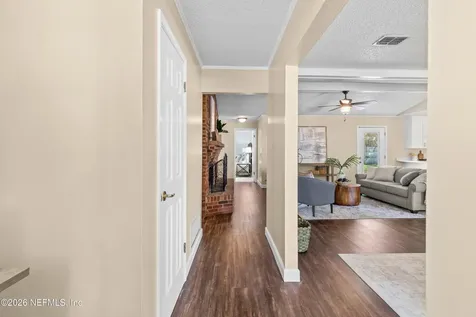 9751 Chesterfield Drive Jacksonville FL 32257