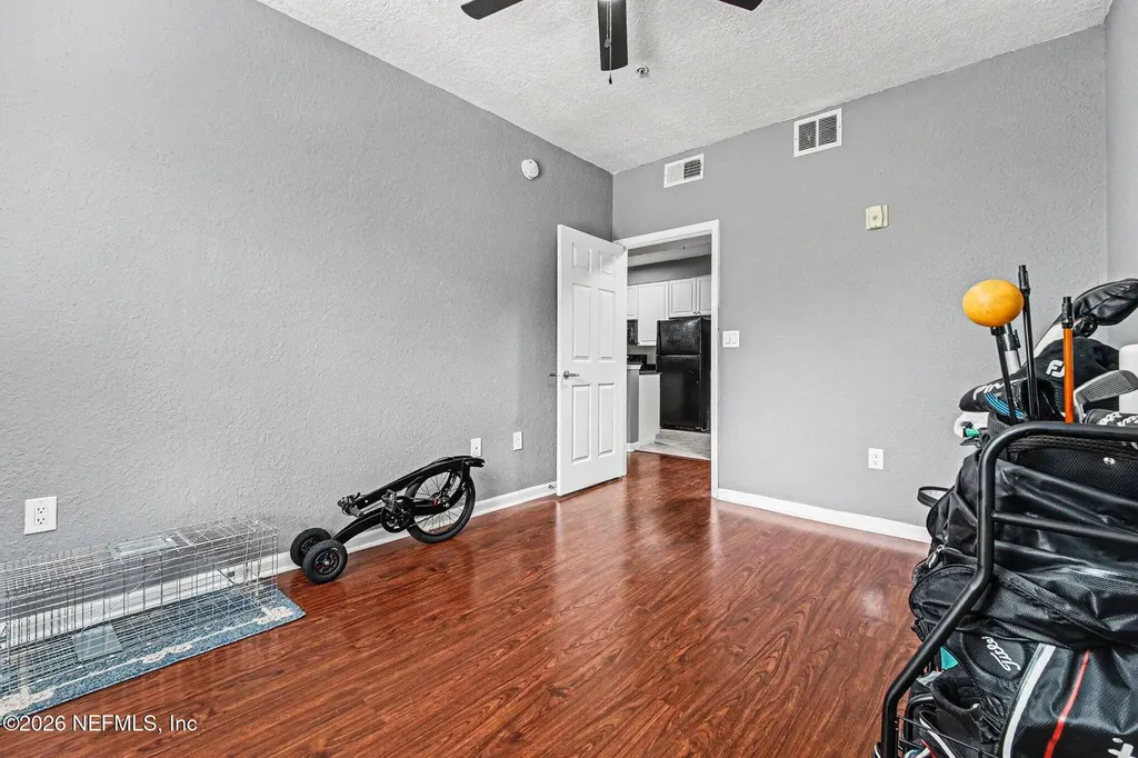 8539 Gate Parkway W Jacksonville FL 32216
