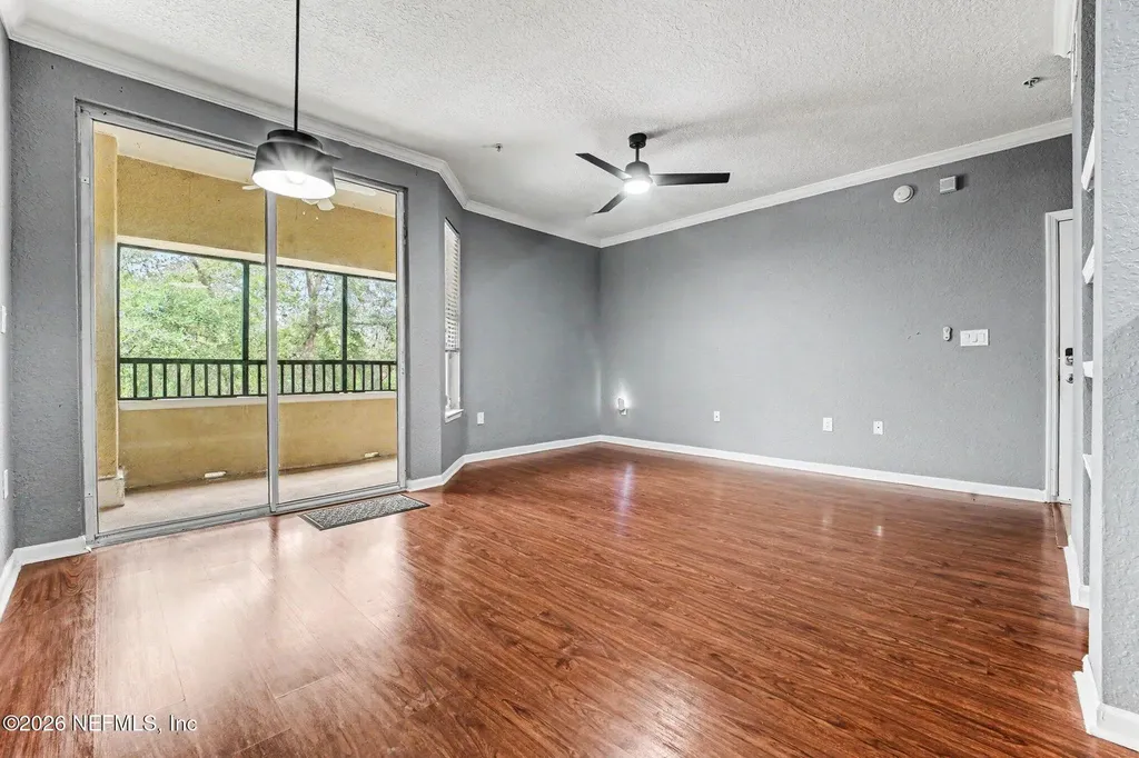 8539 Gate Parkway W Jacksonville FL 32216