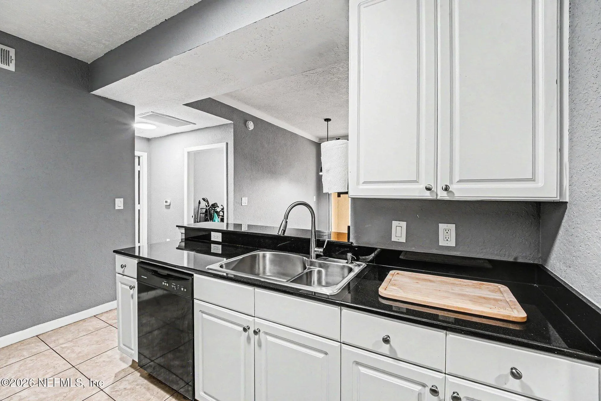 8539 Gate Parkway W Jacksonville FL 32216