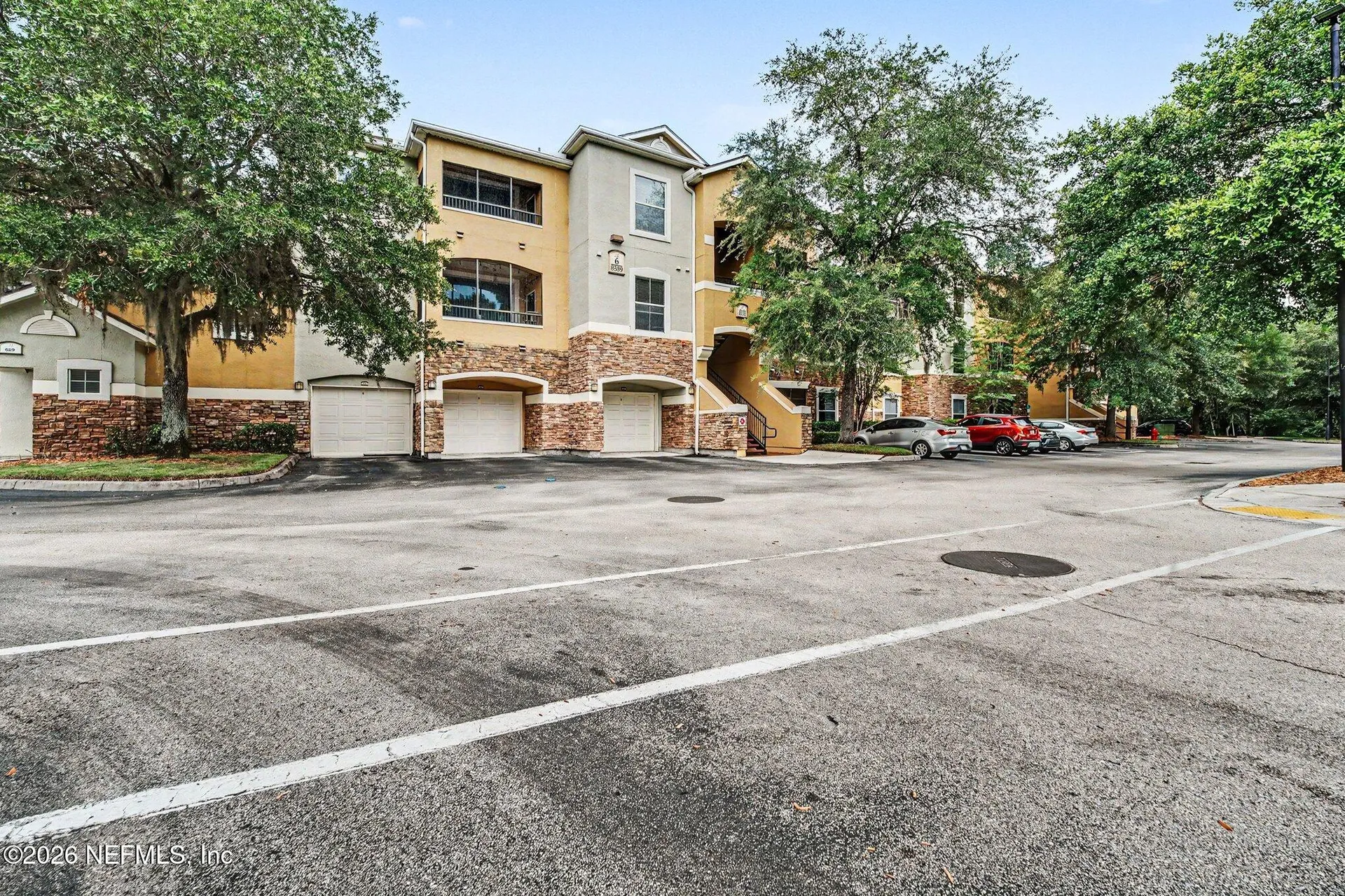 8539 Gate Parkway W Jacksonville FL 32216