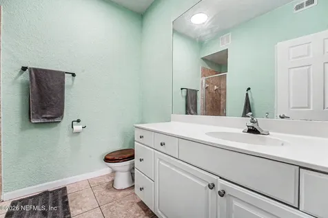 8539 Gate Parkway W Jacksonville FL 32216