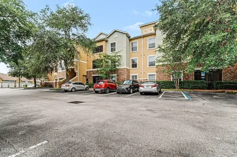 8539 Gate Parkway W Jacksonville FL 32216