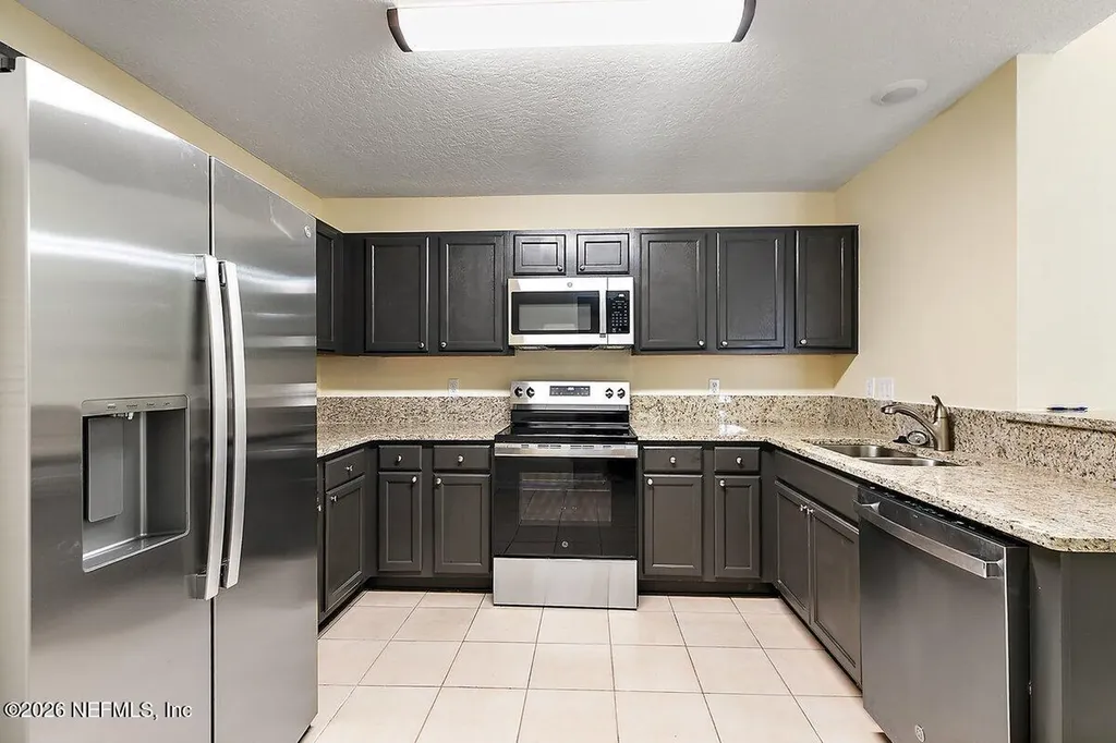 1466 Manotak Point Drive Jacksonville FL 32210