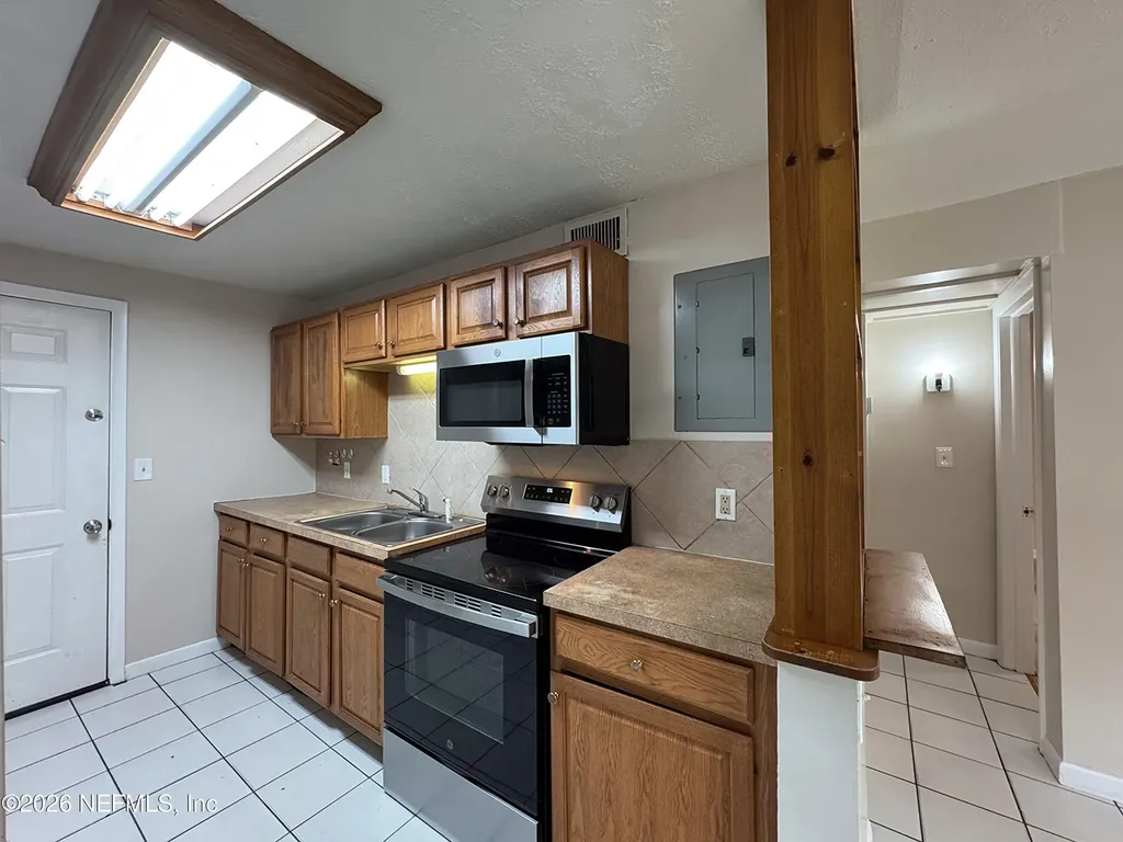 4464 Spring Glen Road Jacksonville FL 32207
