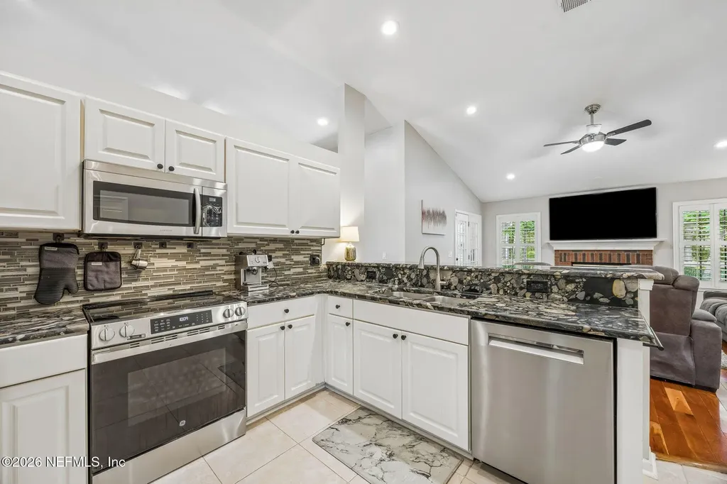 12513 Gately Oaks Lane E Jacksonville FL 32225