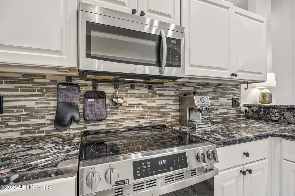12513 Gately Oaks Lane E Jacksonville FL 32225