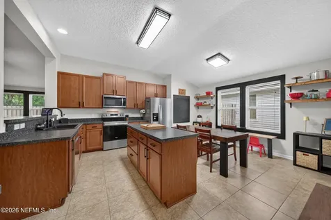 5552 Huckleberry Trail W Macclenny FL 32063