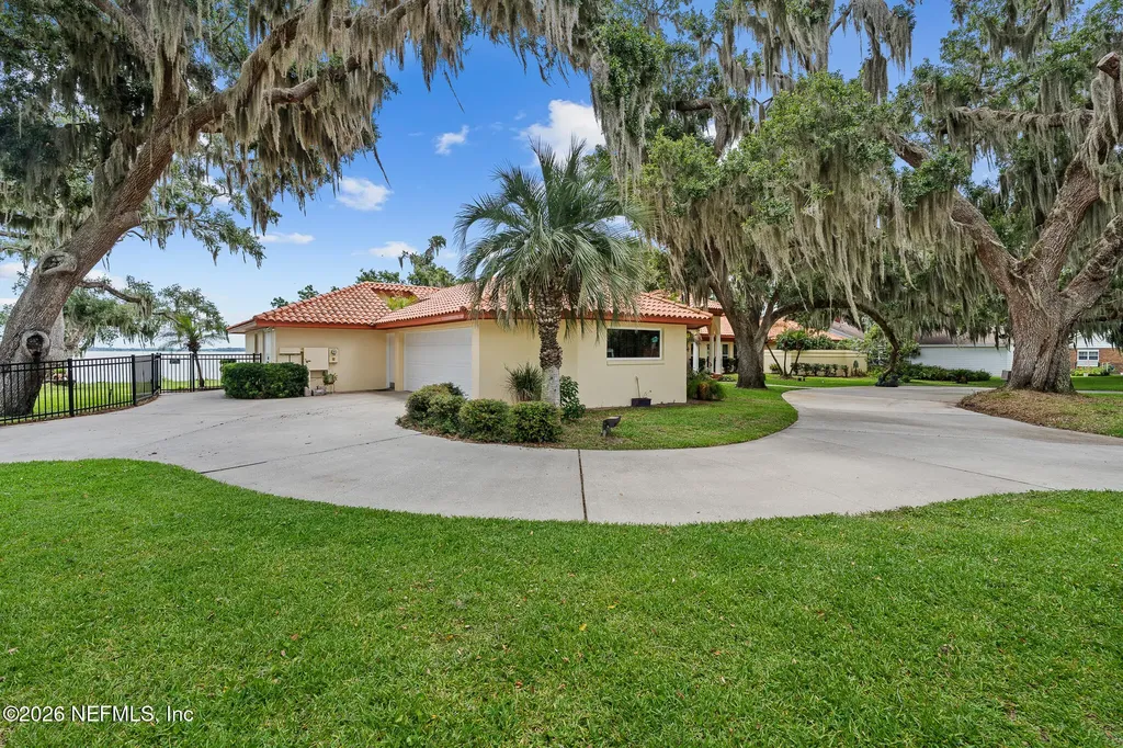 1412 Mosswood Drive Leesburg FL 34748
