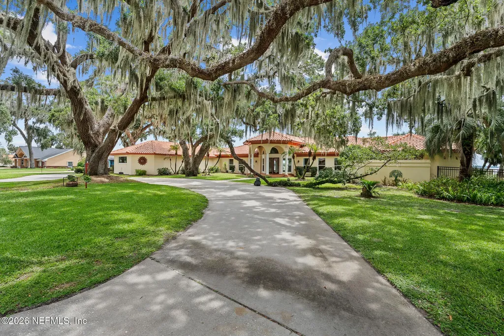1412 Mosswood Drive Leesburg FL 34748