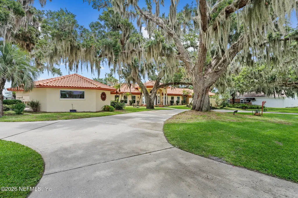 1412 Mosswood Drive Leesburg FL 34748