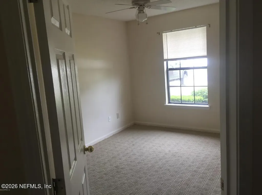 5058 Acre Estates Drive W Jacksonville FL 32210