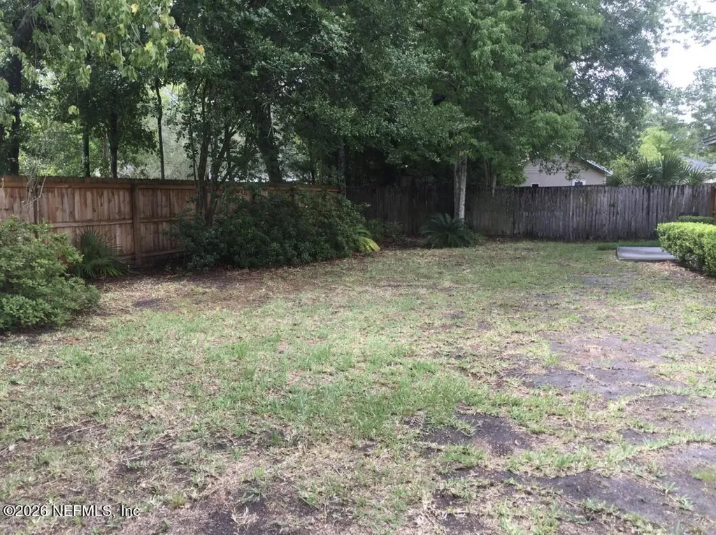 5058 Acre Estates Drive W Jacksonville FL 32210