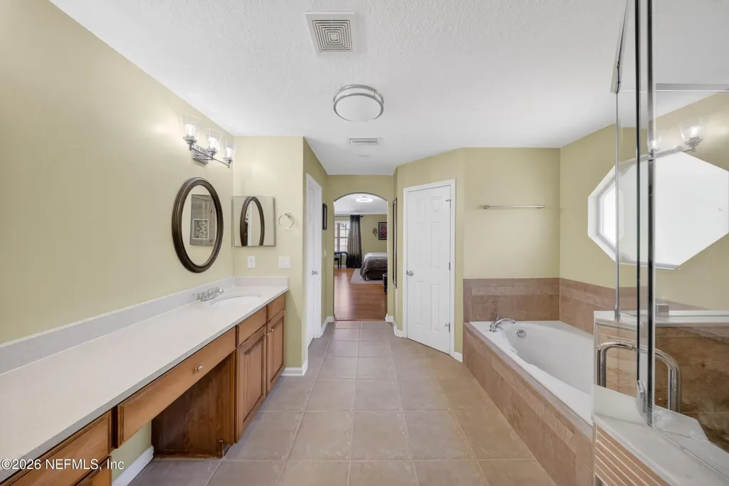 323 Broward Road Jacksonville FL 32218