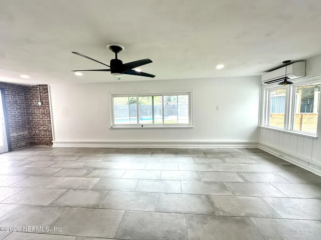 5951 Clifton Avenue Jacksonville FL 32211