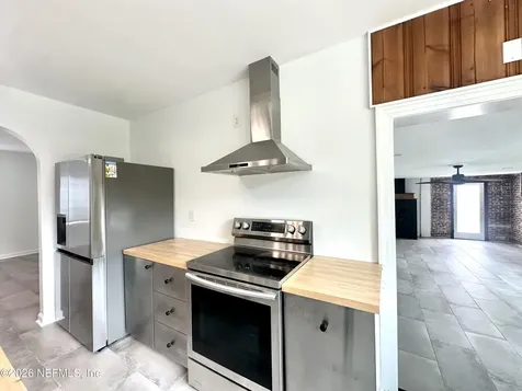 5951 Clifton Avenue Jacksonville FL 32211