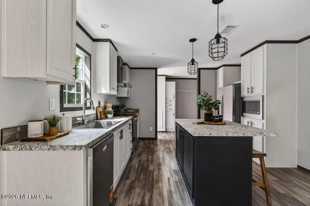 4819 Joan Avenue Middleburg FL 32068