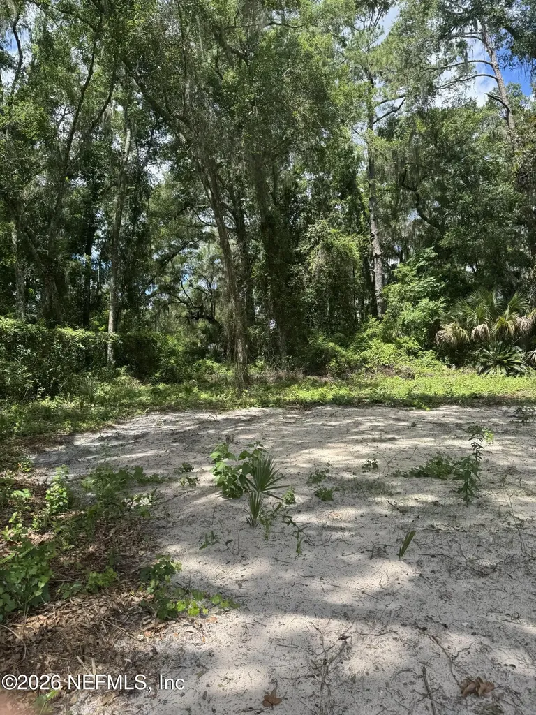 110 Reed-bell Street East Palatka FL 32131