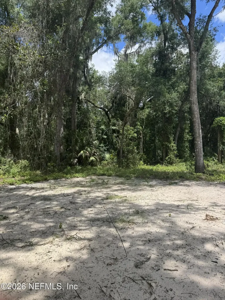 110 Reed-bell Street East Palatka FL 32131