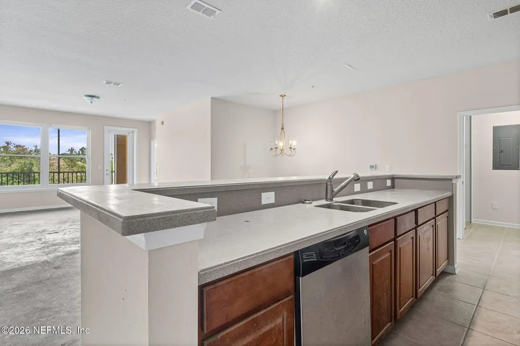 13364 Beach Boulevard Jacksonville FL 32224