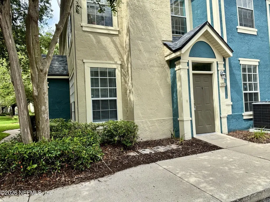 13703 Richmond Park Drive N Jacksonville FL 32224