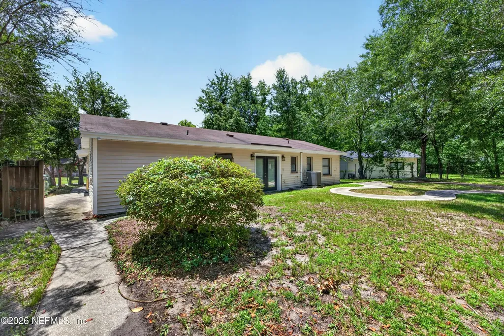 7453 Jade Drive N Jacksonville FL 32210