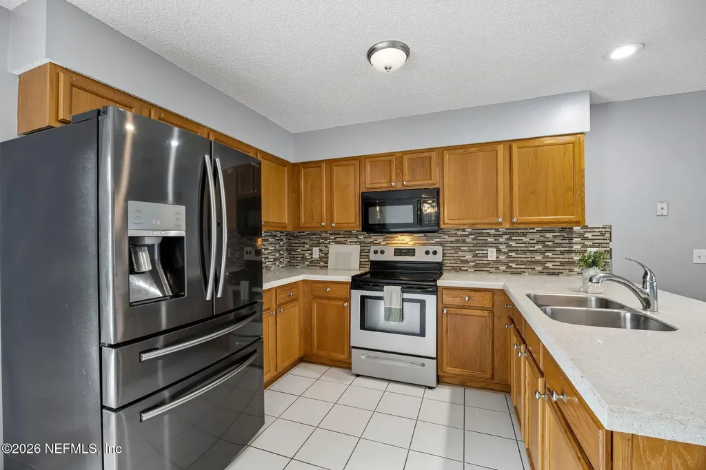 533 E Ohio Avenue E Macclenny FL 32063