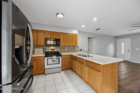 533 E Ohio Avenue E Macclenny FL 32063