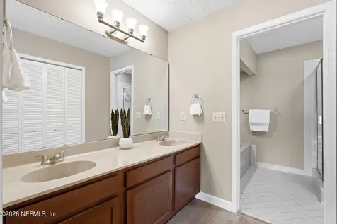 3820 Lavista Circle Jacksonville FL 32217
