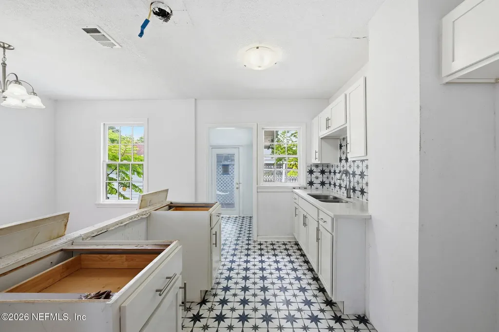 1097 Mcduff Avenue S Jacksonville FL 32205