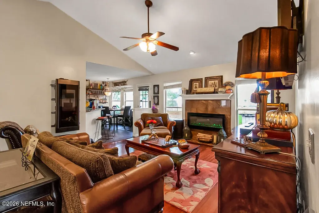 8331 Three Creeks Boulevard Jacksonville FL 32220