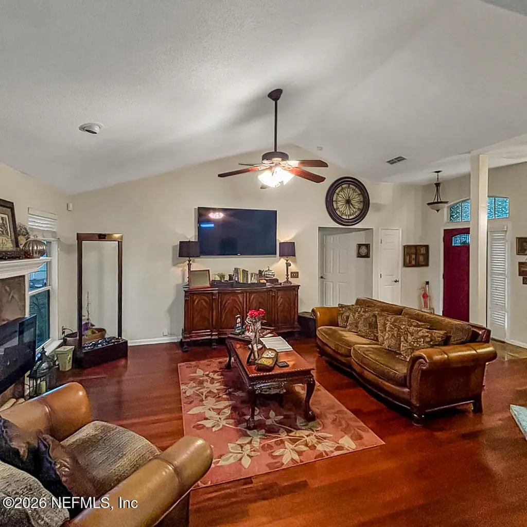 8331 Three Creeks Boulevard Jacksonville FL 32220