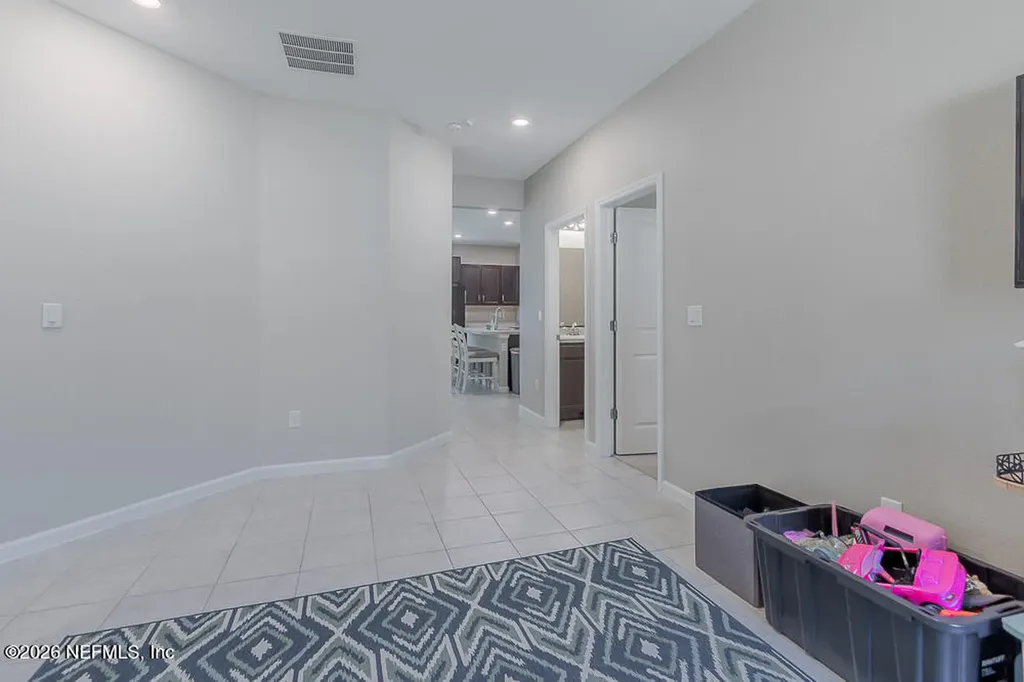 5615 Kellar Circle Jacksonville FL 32218