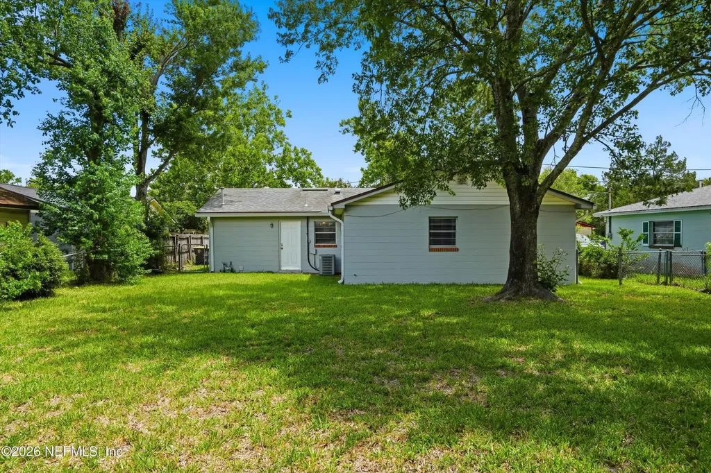 7428 White Alder Dr Drive Jacksonville FL 32210