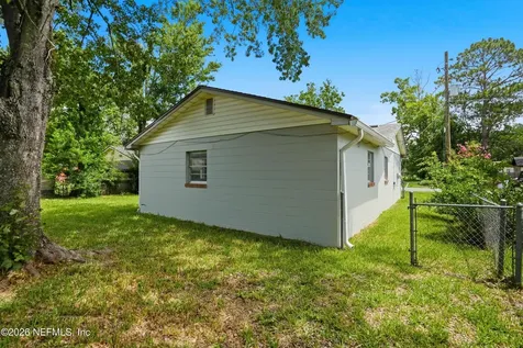 7428 White Alder Dr Drive Jacksonville FL 32210