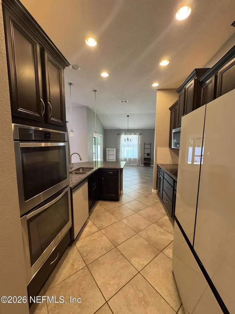 5409 Parkside Lakes Drive Jacksonville FL 32257
