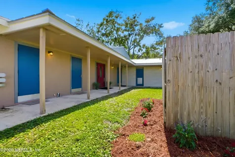 8075 Lone Star Road Jacksonville FL 32211