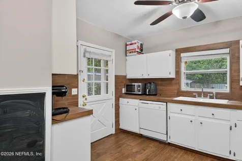 3718 Peach Drive Jacksonville FL 32246