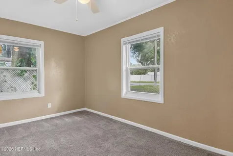 3718 Peach Drive Jacksonville FL 32246