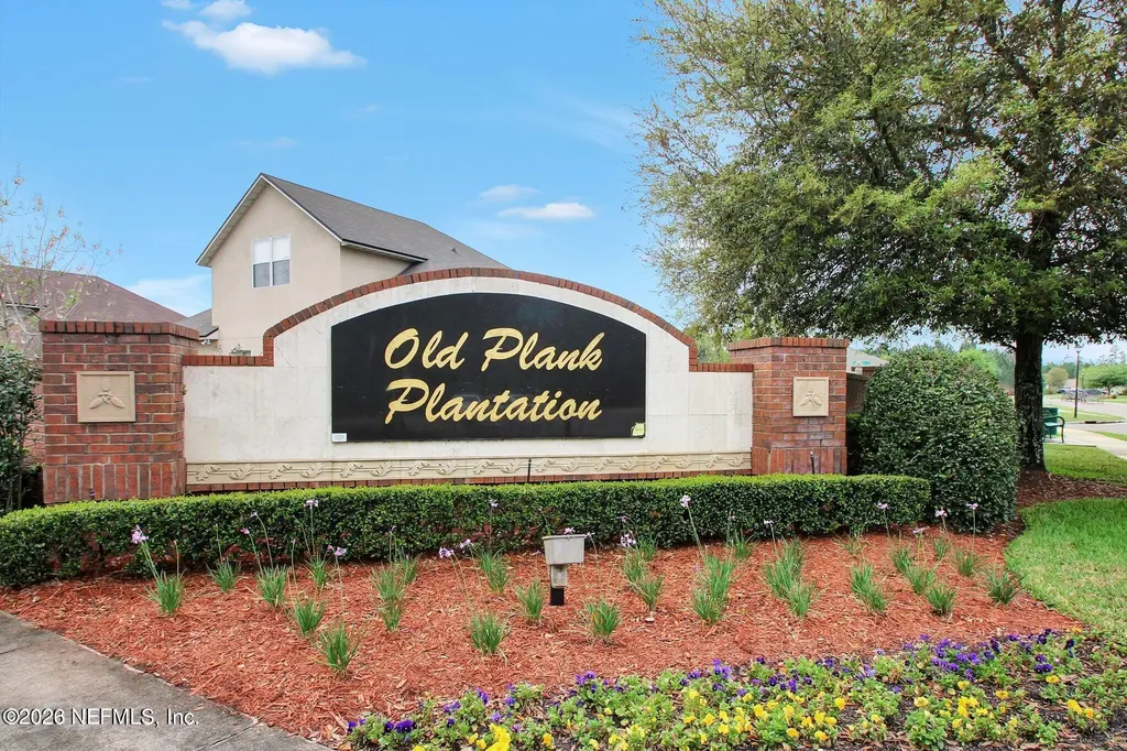 676 Martin Lakes Drive E Jacksonville FL 32220