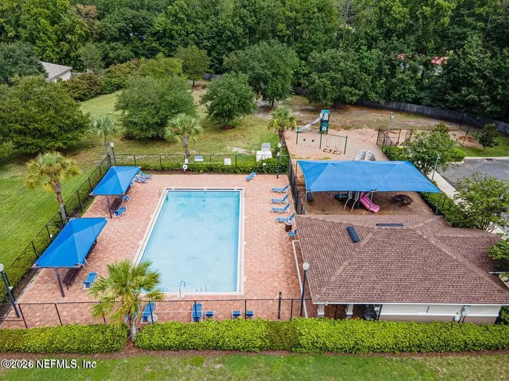 676 Martin Lakes Drive E Jacksonville FL 32220