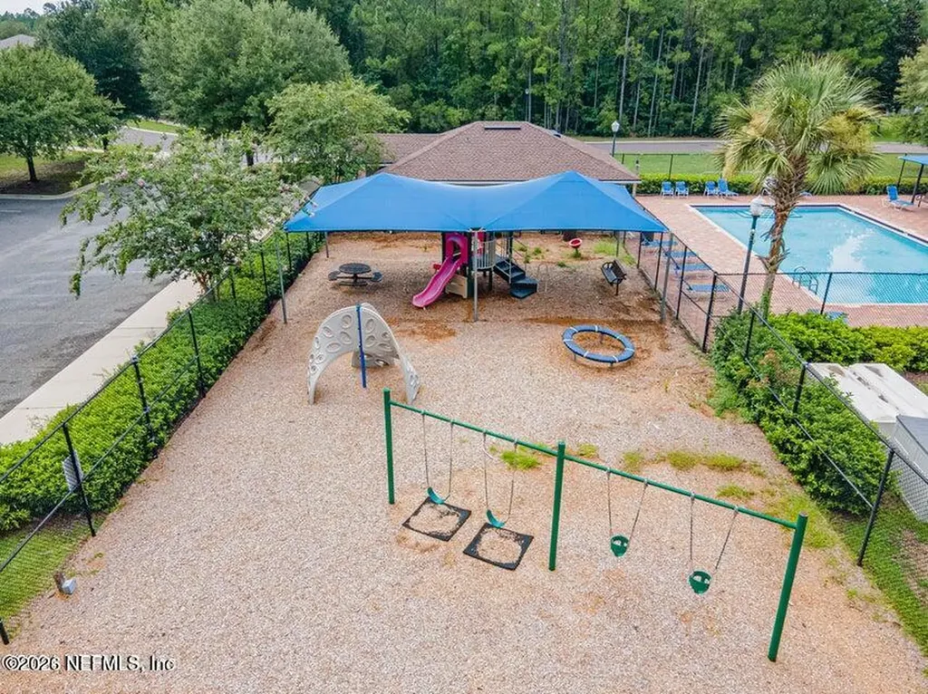 676 Martin Lakes Drive E Jacksonville FL 32220