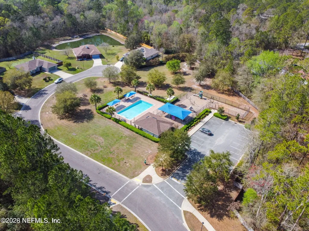 676 Martin Lakes Drive E Jacksonville FL 32220