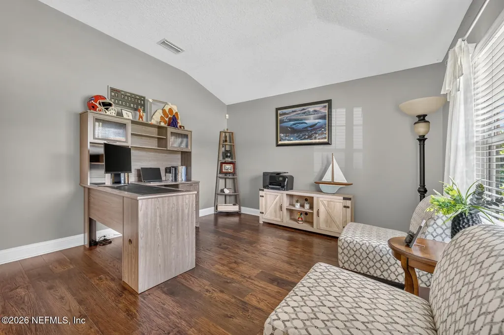 676 Martin Lakes Drive E Jacksonville FL 32220