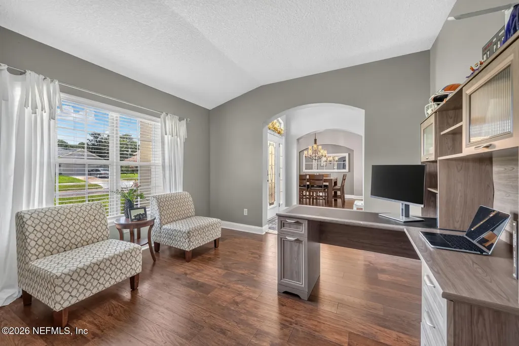 676 Martin Lakes Drive E Jacksonville FL 32220