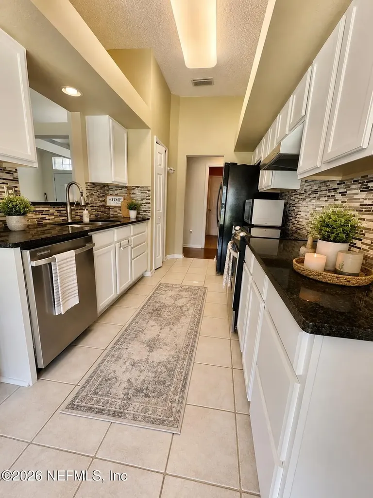 1341 Lindsey Crossing Drive Jacksonville FL 32218