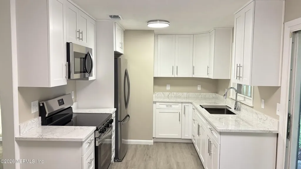 8036 Delaroche Drive Jacksonville FL 32210