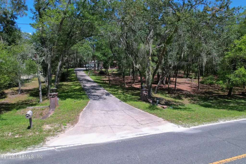 160 Keuka Road Interlachen FL 32148